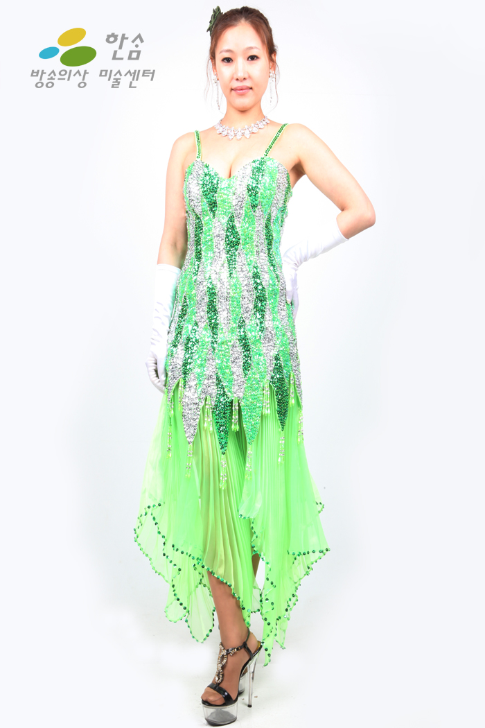 0652.반짝이드레스14