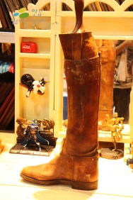 S03.앤틱가죽부츠