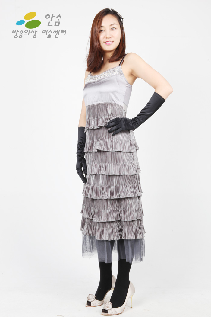 1077.이브닝드레스