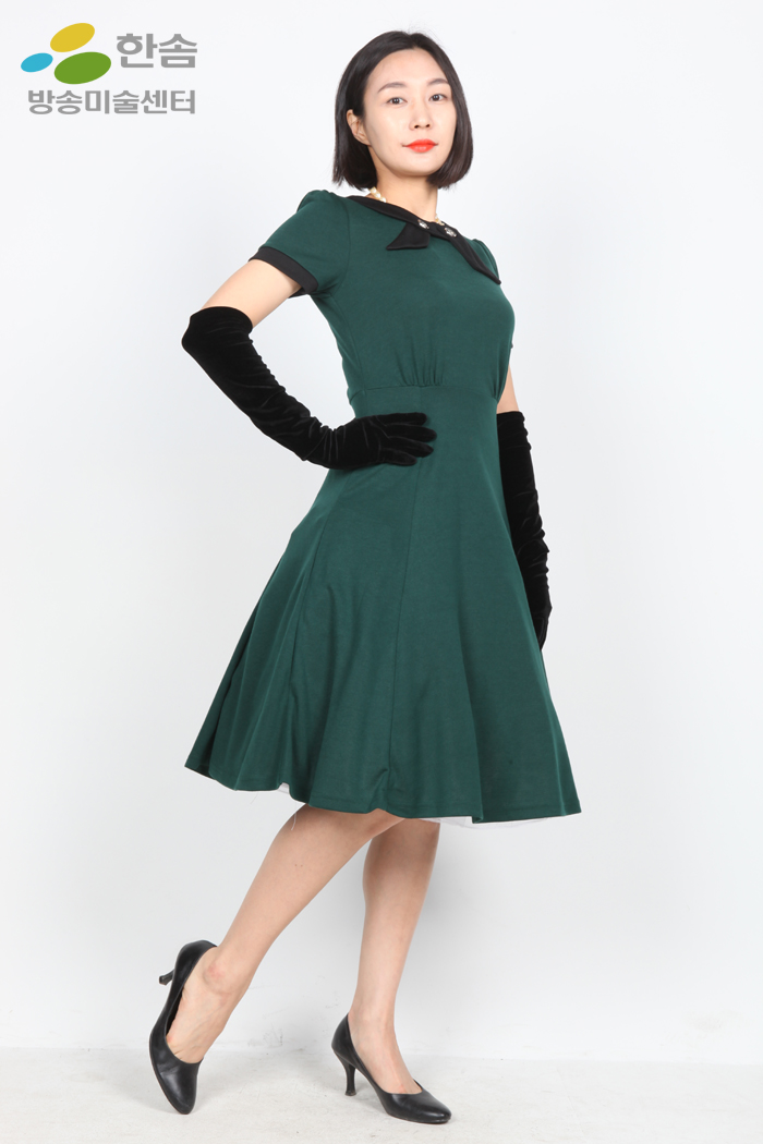 2409.복고원피스