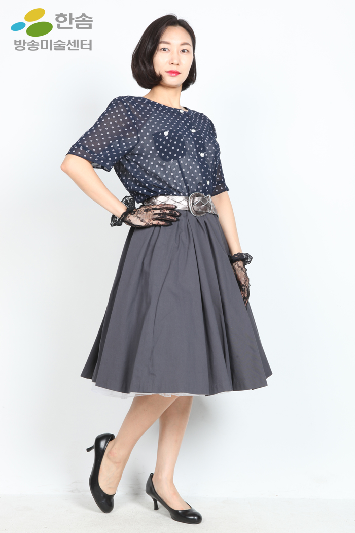 2558.복고드레스