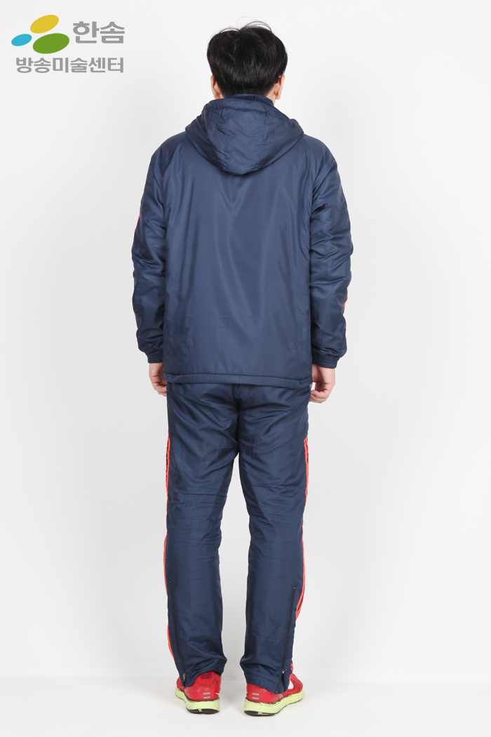 2713.감독추리닝