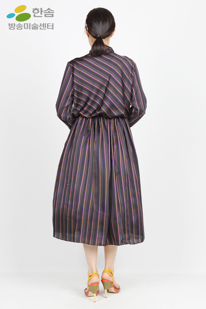 2868.복고원피스