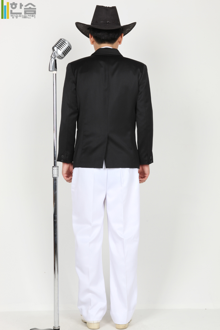 3905.트로트가수