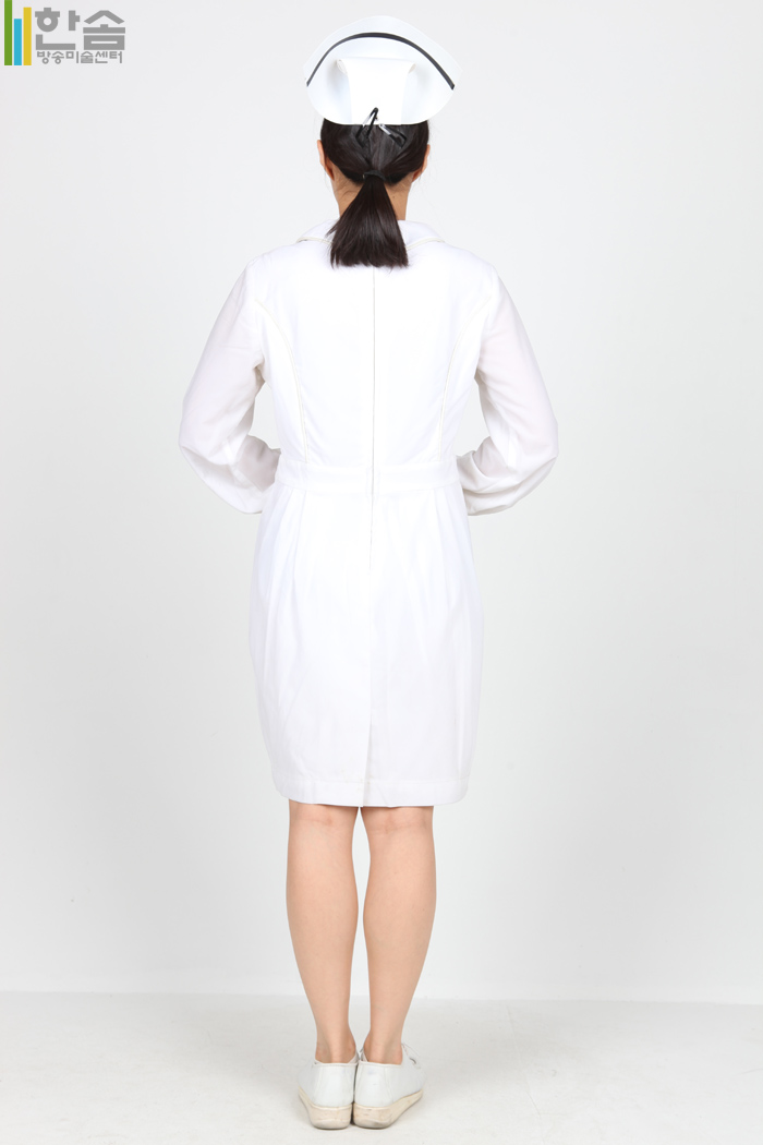 4433.복고간호사