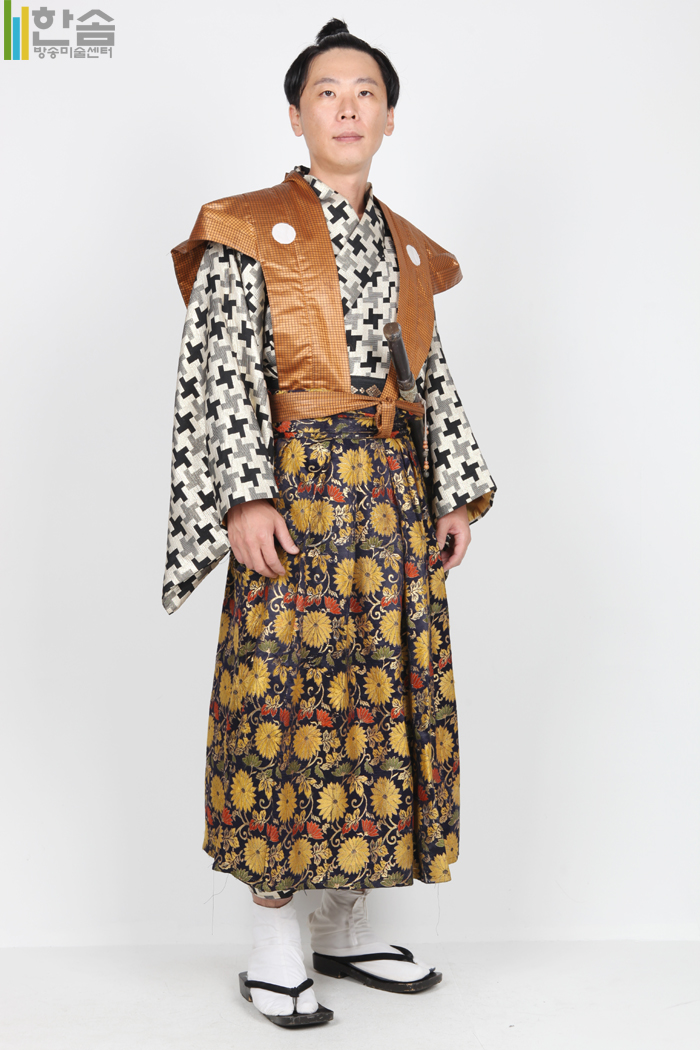 3705.일본-하카마세트(남)