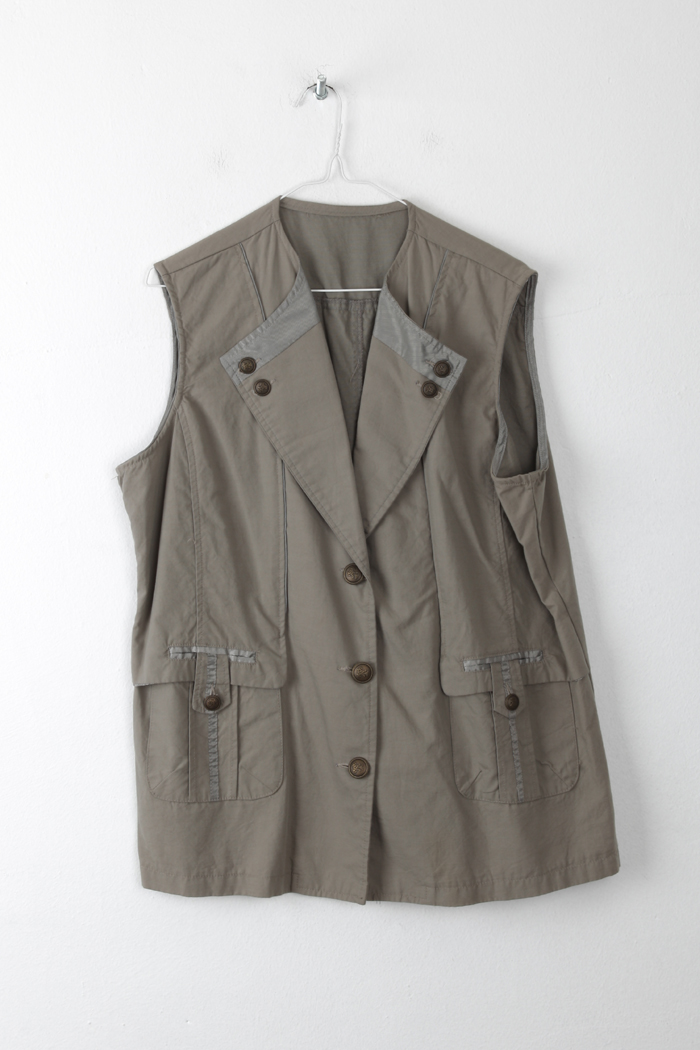 5370.조끼(여77-88)