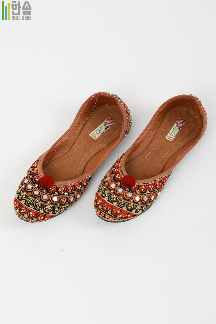 45803.전통신발(여)