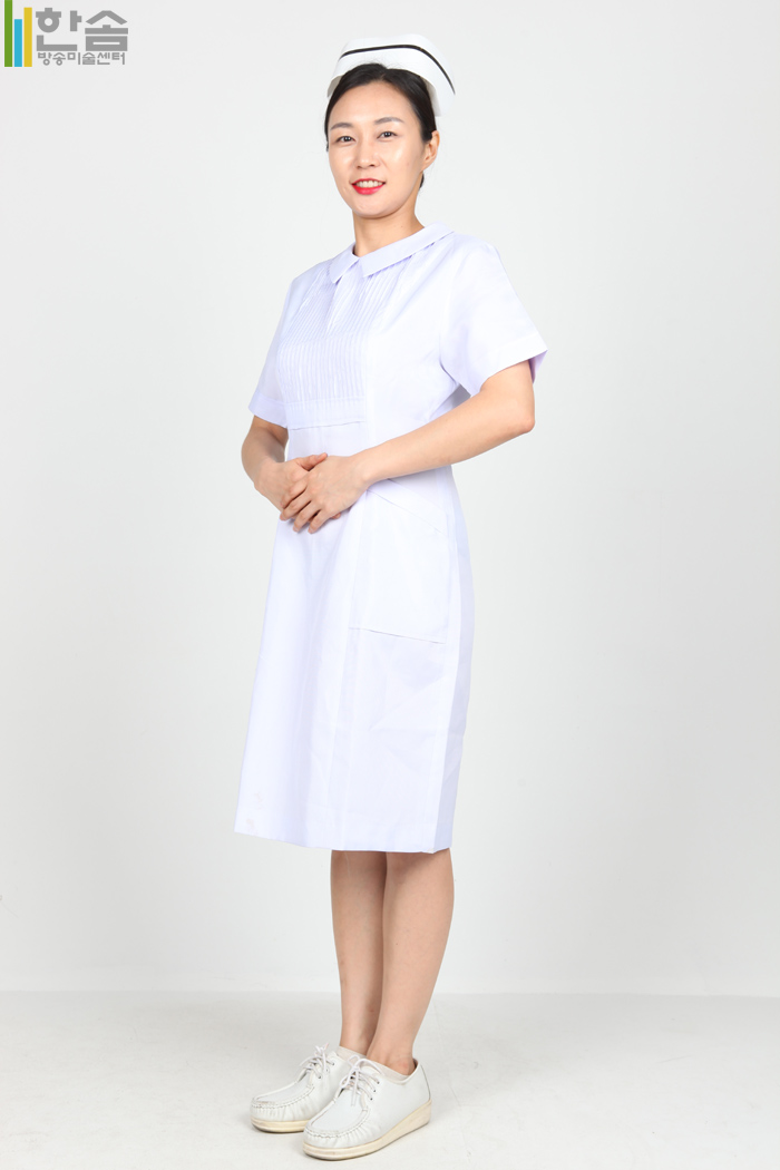 4542.복고간호사